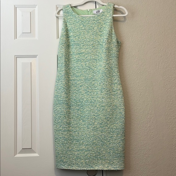 Badgley Mischka Dresses & Skirts - Badgley Mischka Belle Green Midi Dress with Elegant Design